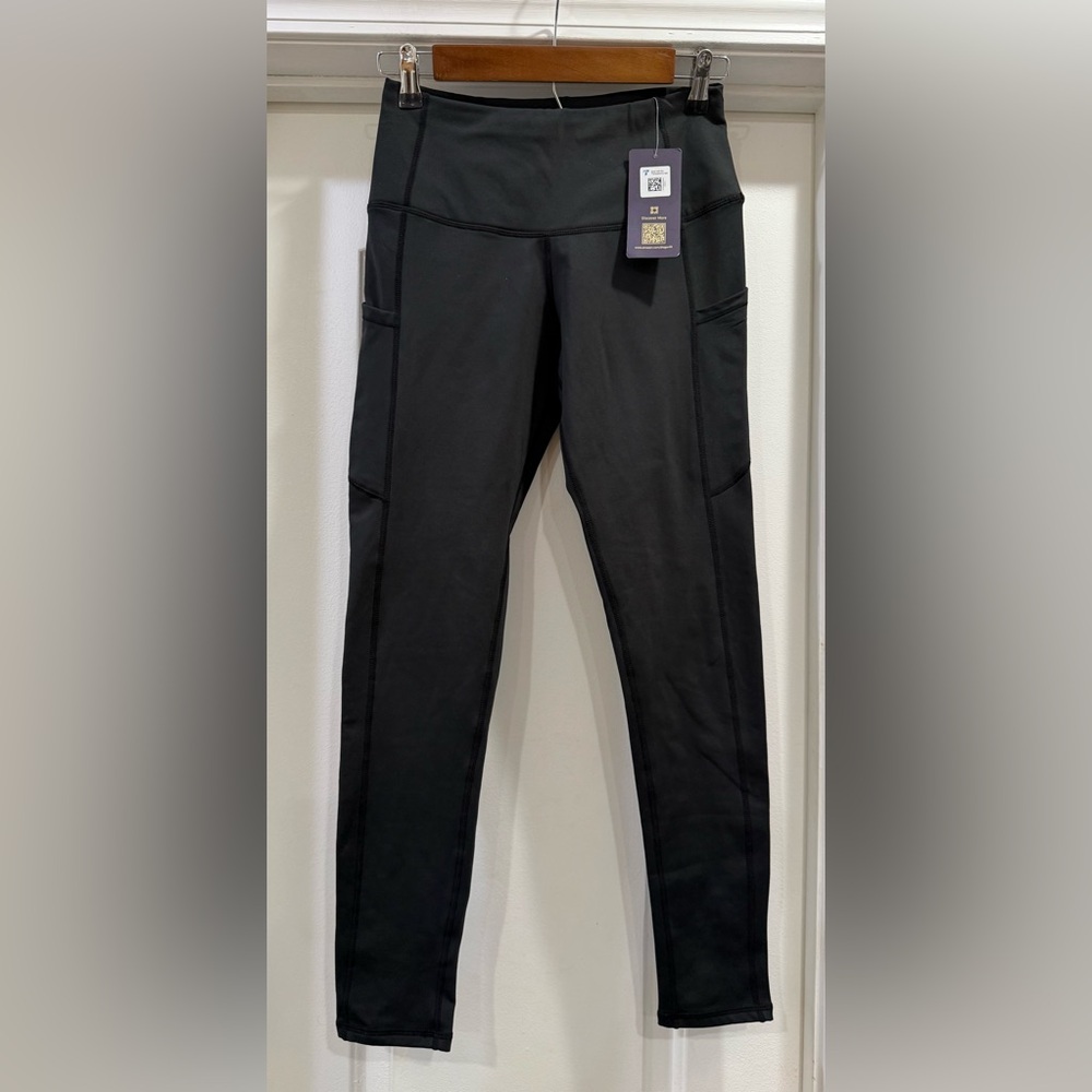 Dragon Fit Black Leggings High Performance with Phone Pocket Size Small